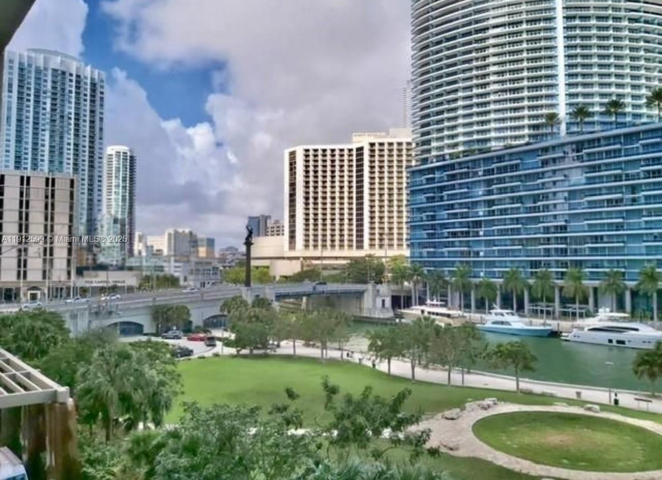 475 Brickell Ave #510, Miami FL 33131
