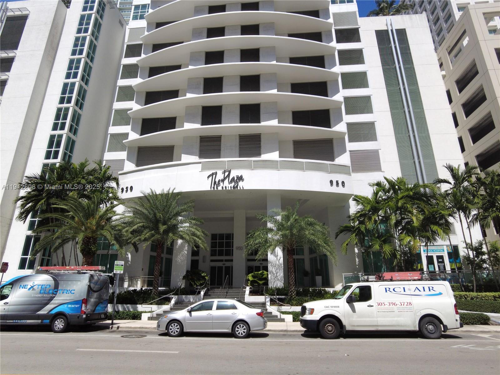 950 Brickell Bay Dr #5404, Miami FL 33131