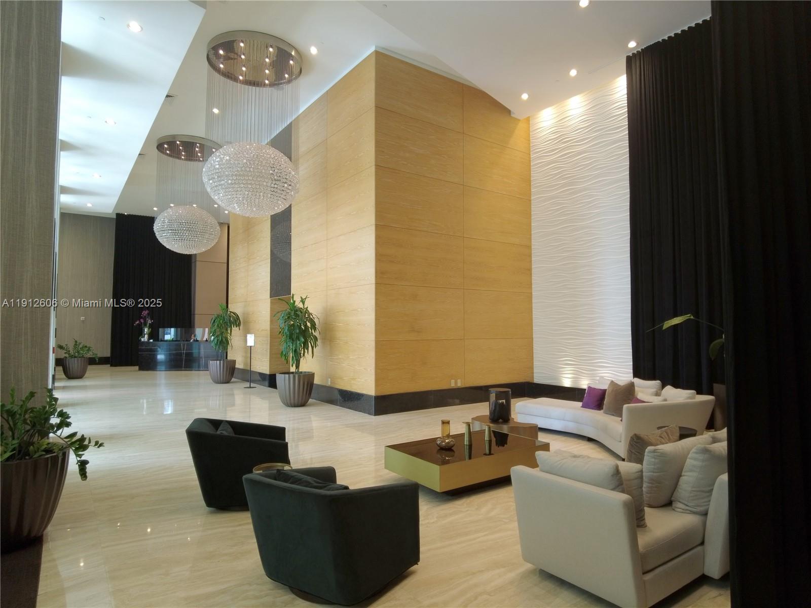 950 Brickell Bay Dr #5404, Miami FL 33131
