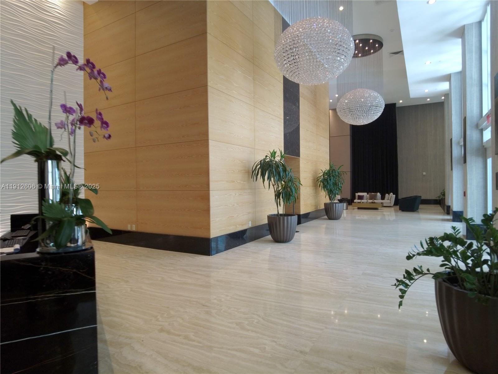 950 Brickell Bay Dr #5404, Miami FL 33131