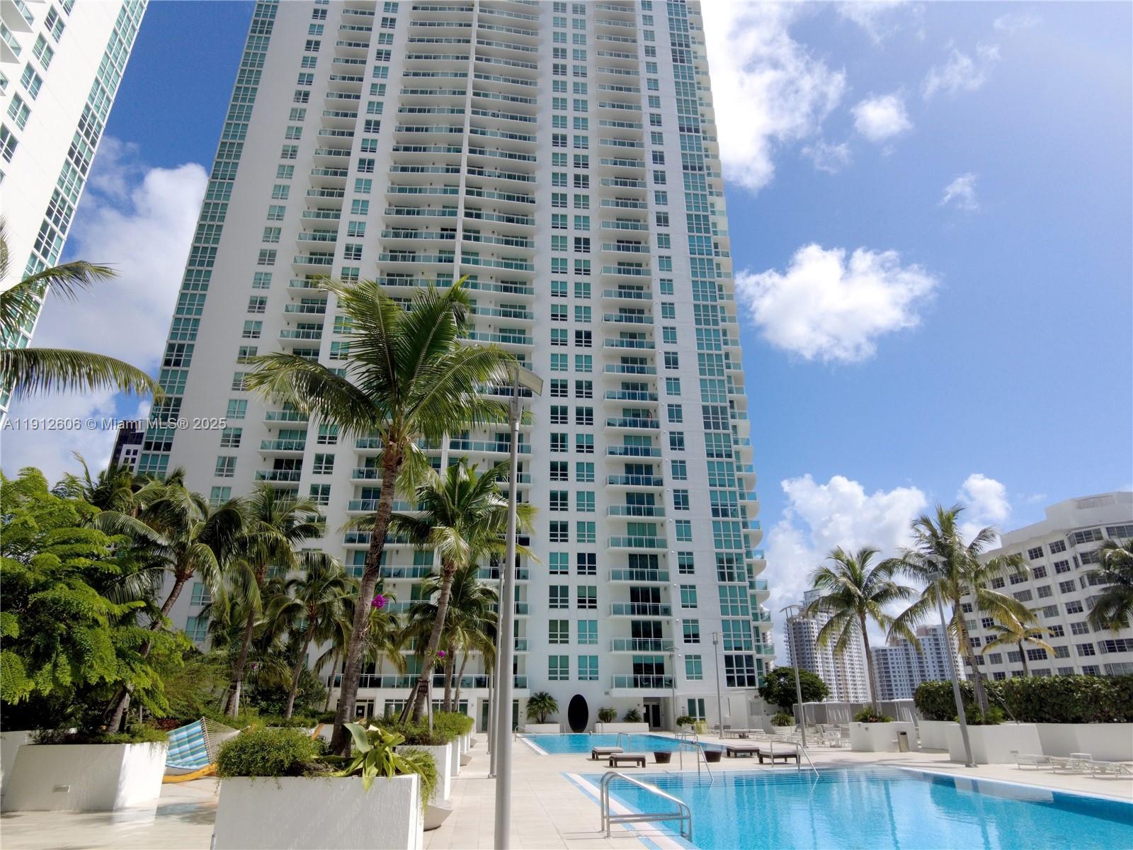 950 Brickell Bay Dr #5404, Miami FL 33131