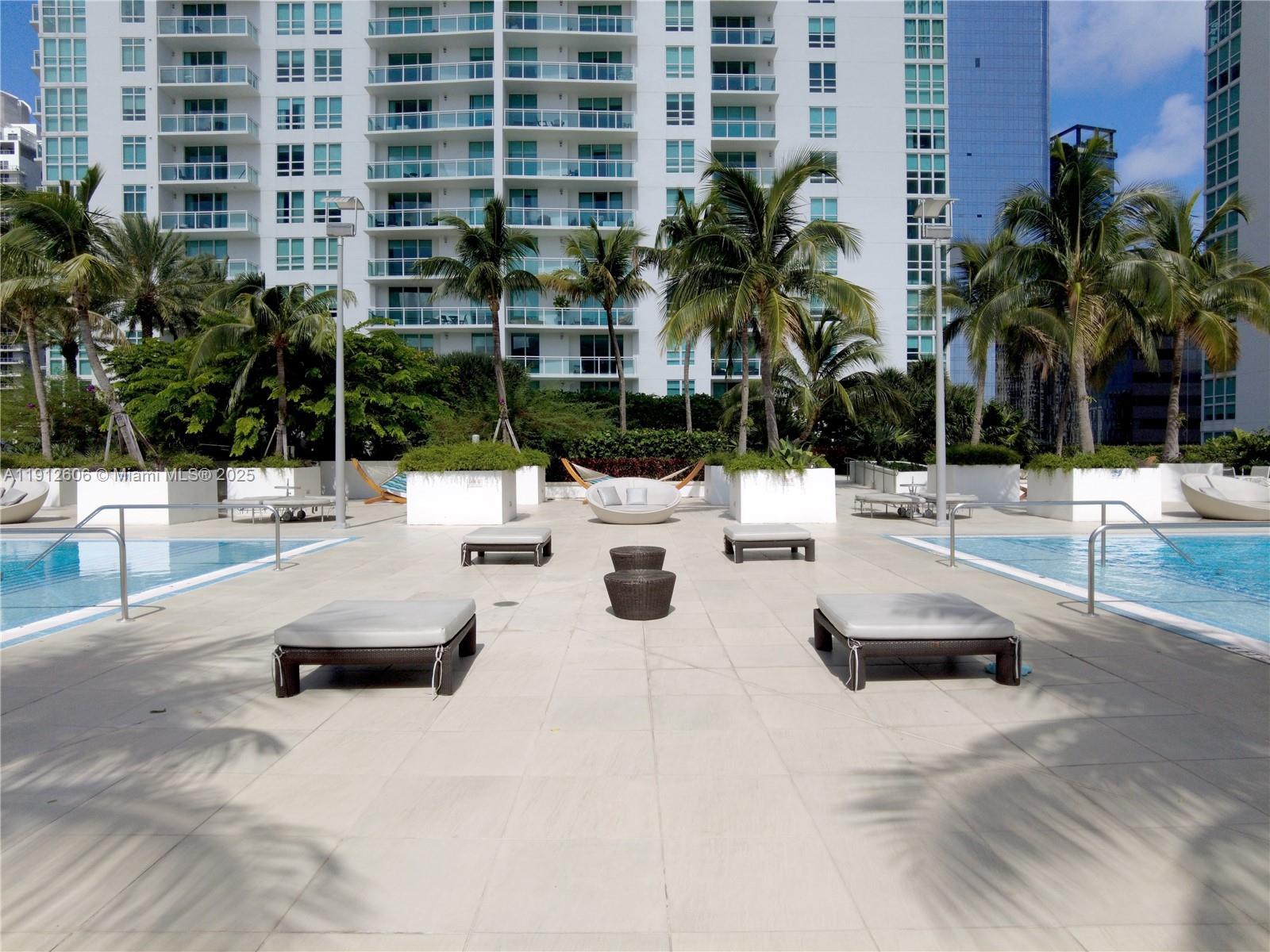 950 Brickell Bay Dr #5404, Miami FL 33131