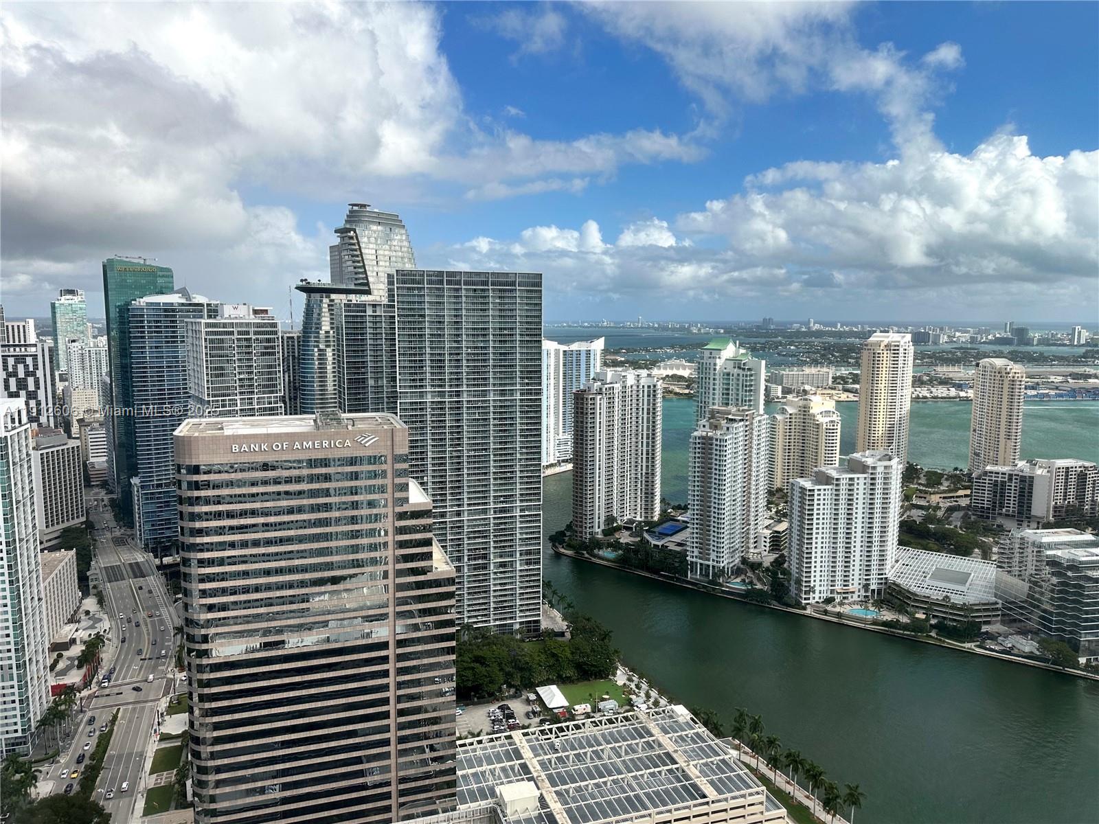 950 Brickell Bay Dr #5404, Miami FL 33131