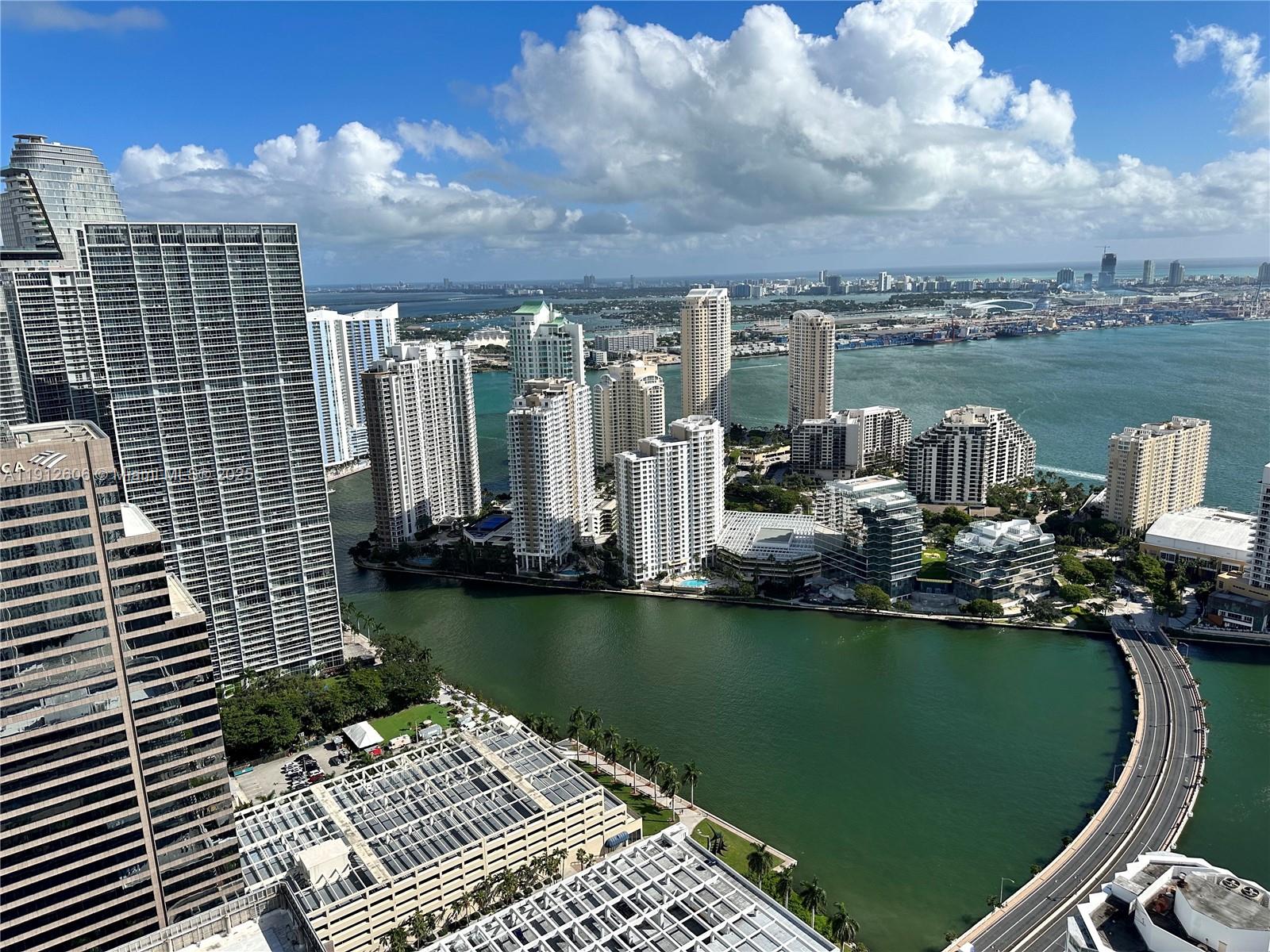 950 Brickell Bay Dr #5404, Miami FL 33131