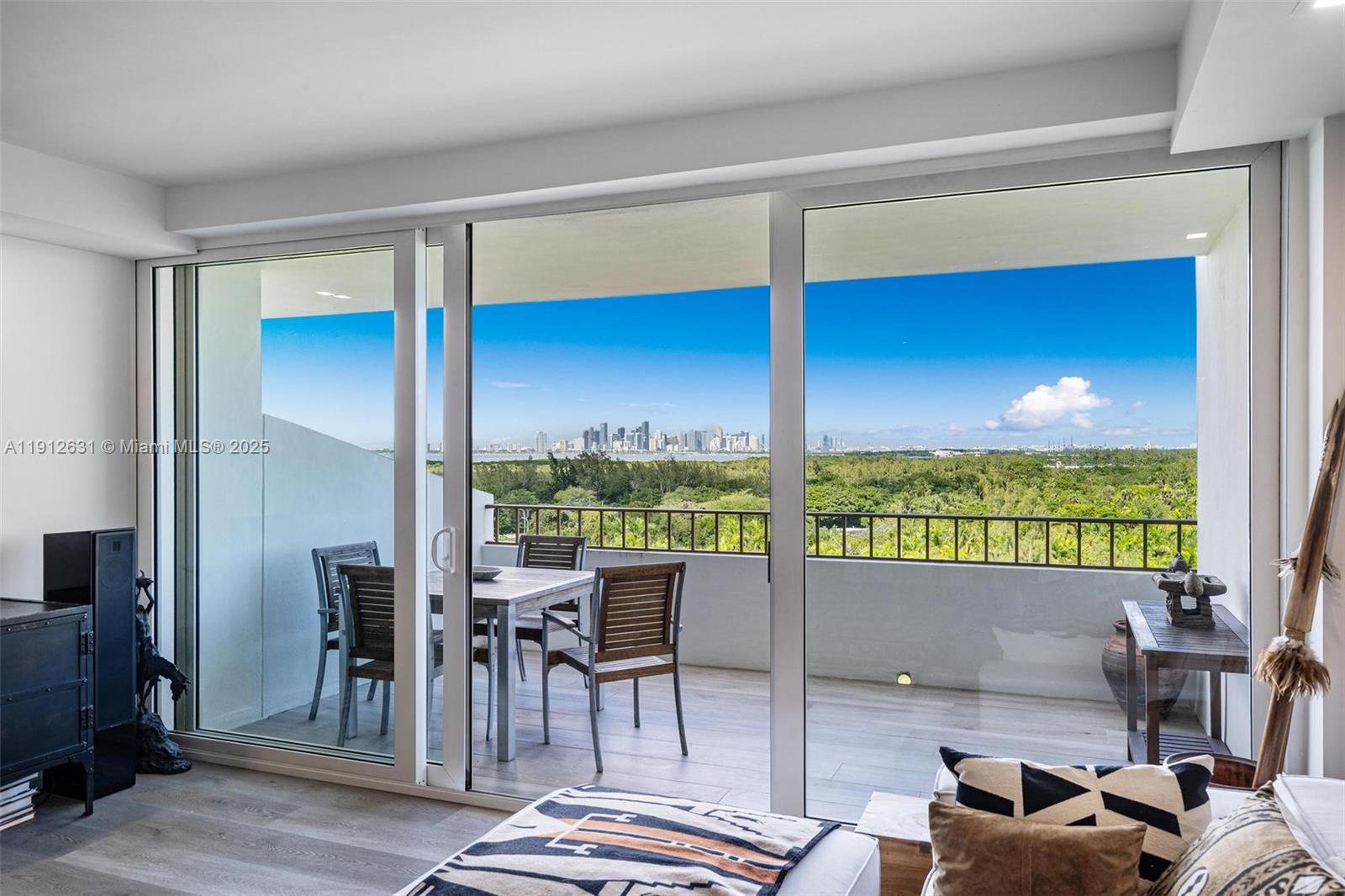155 Ocean Lane Dr #1002, Key Biscayne FL 33149
