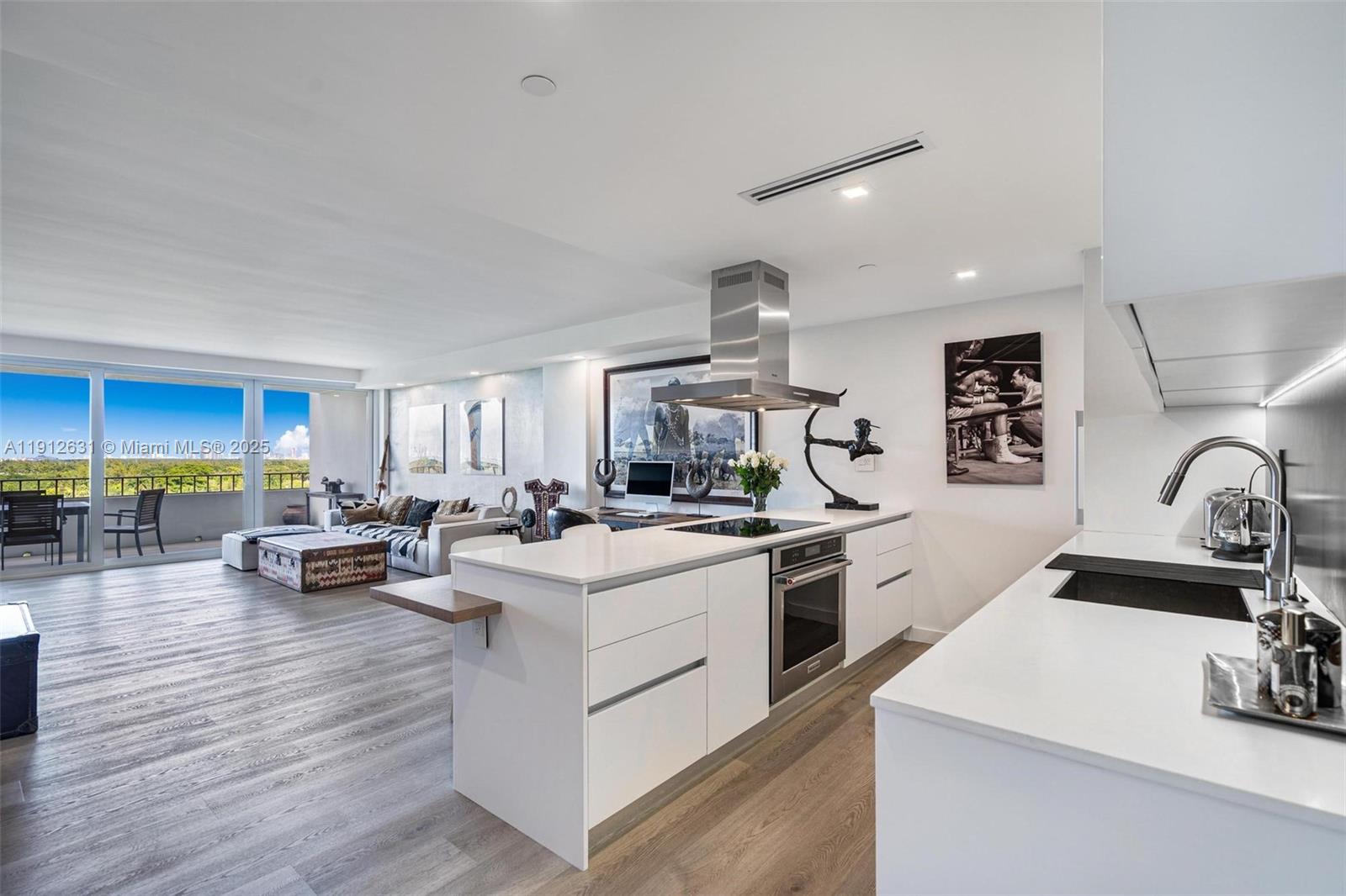 155 Ocean Lane Dr #1002, Key Biscayne FL 33149
