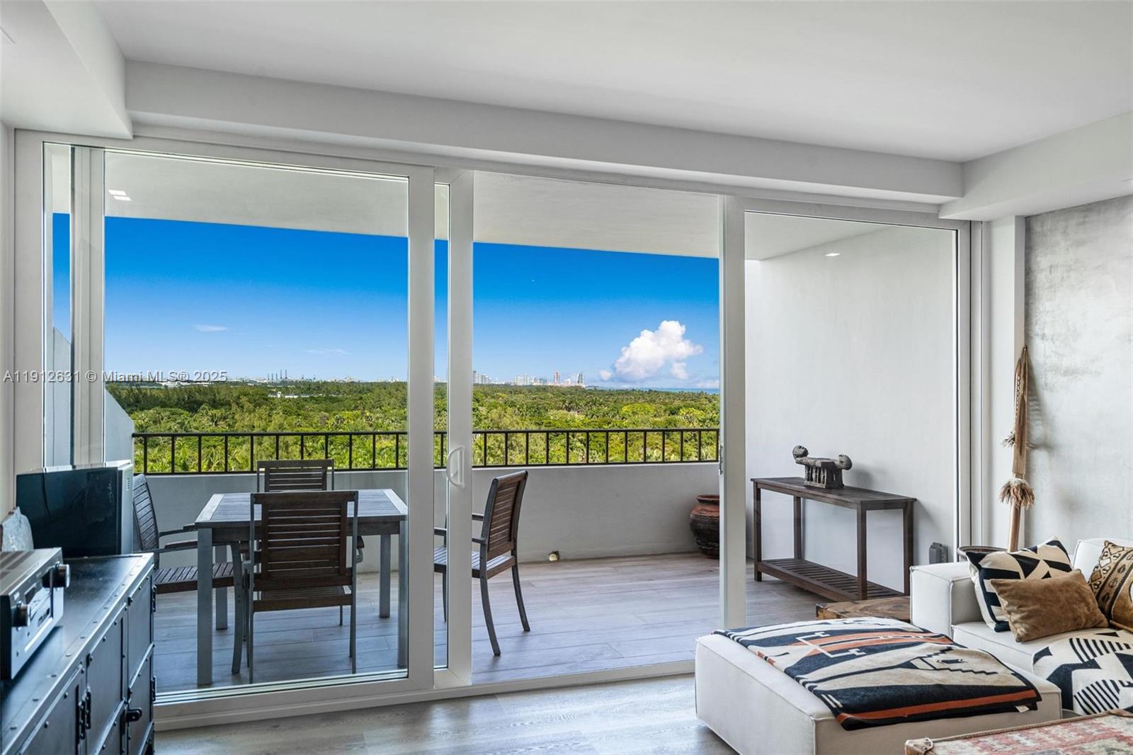 155 Ocean Lane Dr #1002, Key Biscayne FL 33149