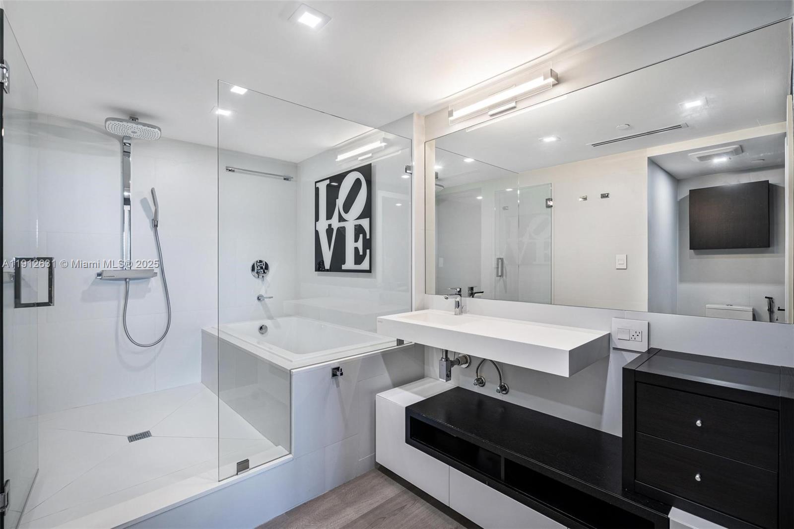 155 Ocean Lane Dr #1002, Key Biscayne FL 33149