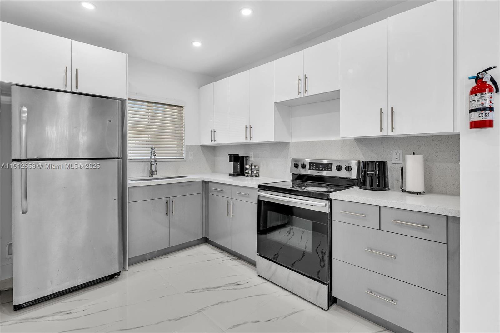 797 NW 35th St, Miami FL 33127