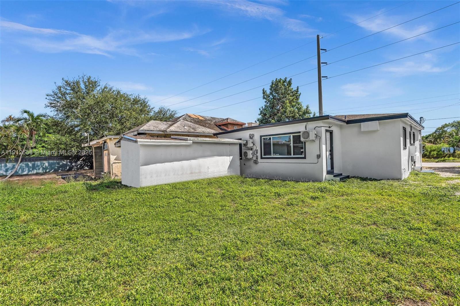 797 NW 35th St, Miami FL 33127