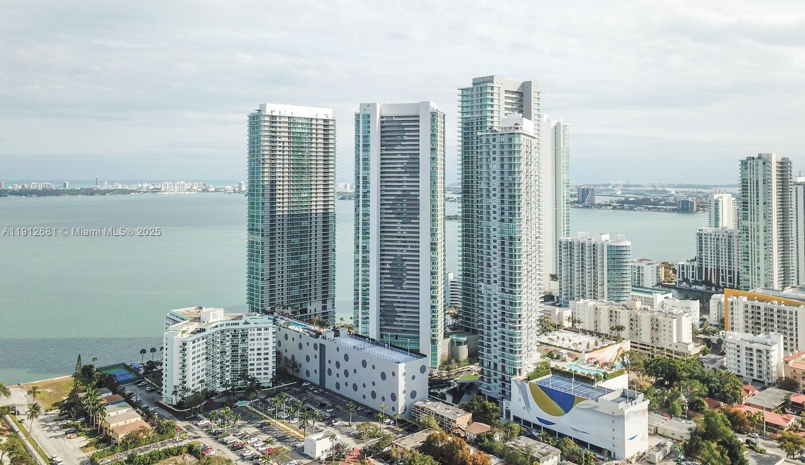 650 NE 32nd St #1002, Miami FL 33137