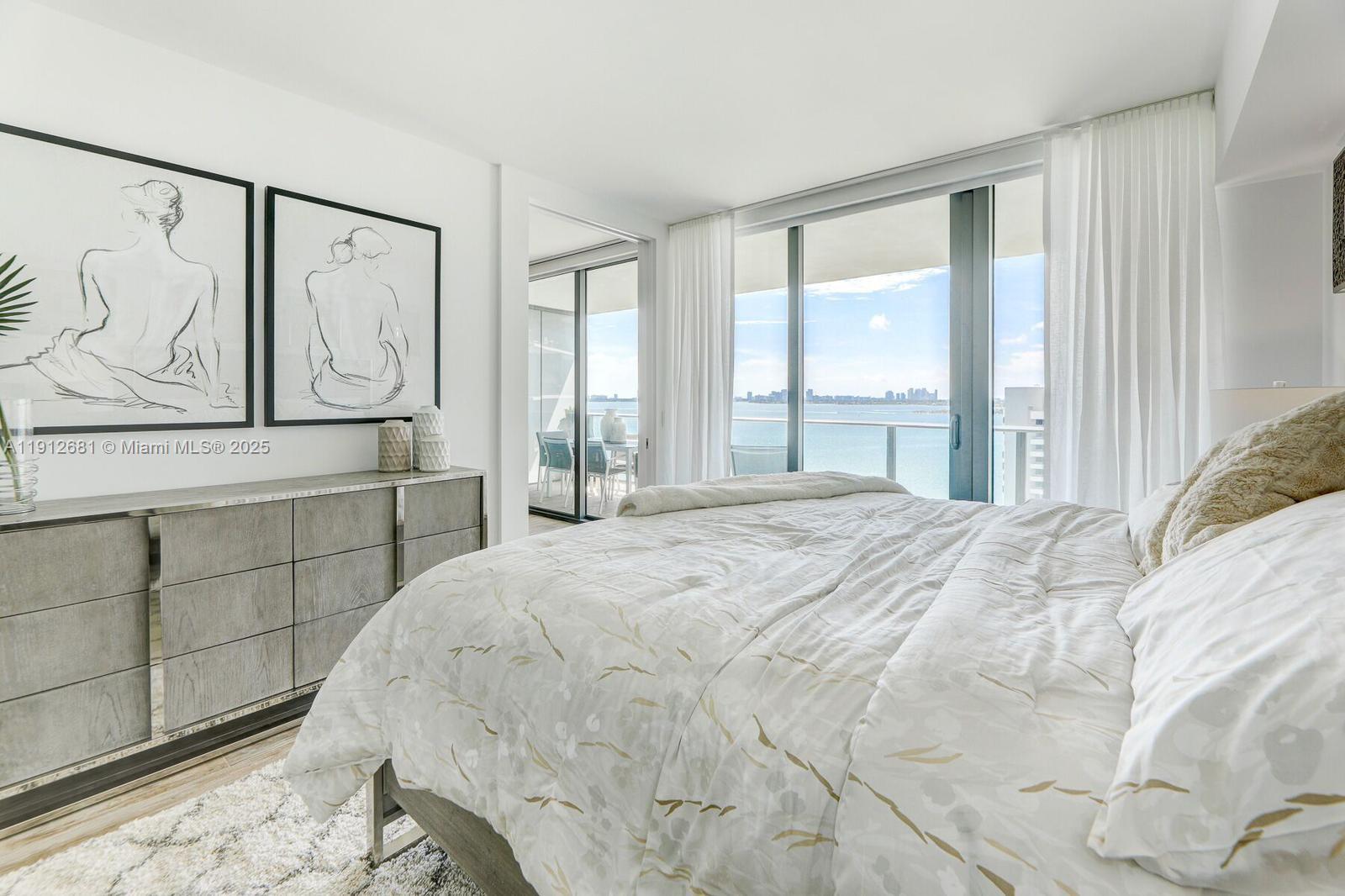 650 NE 32nd St #1002, Miami FL 33137