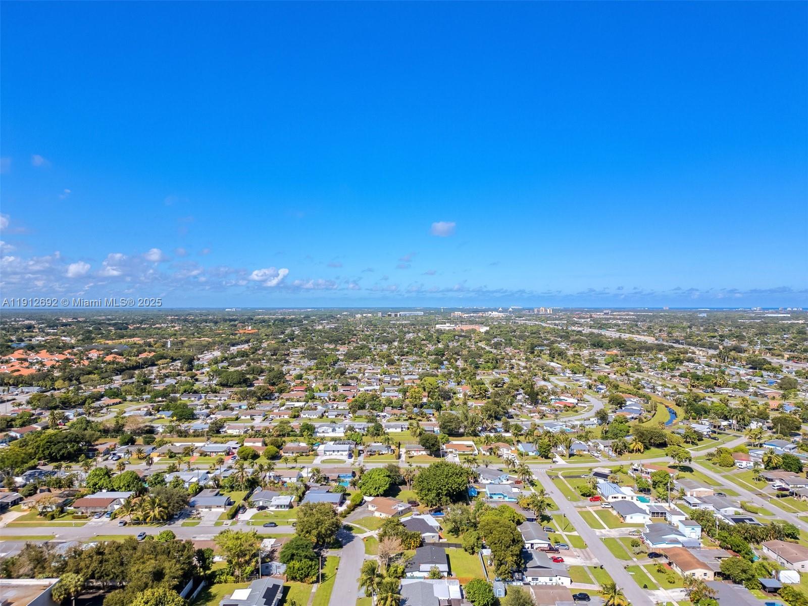 9148 Bamboo Dr, Palm Beach Gardens FL 33410