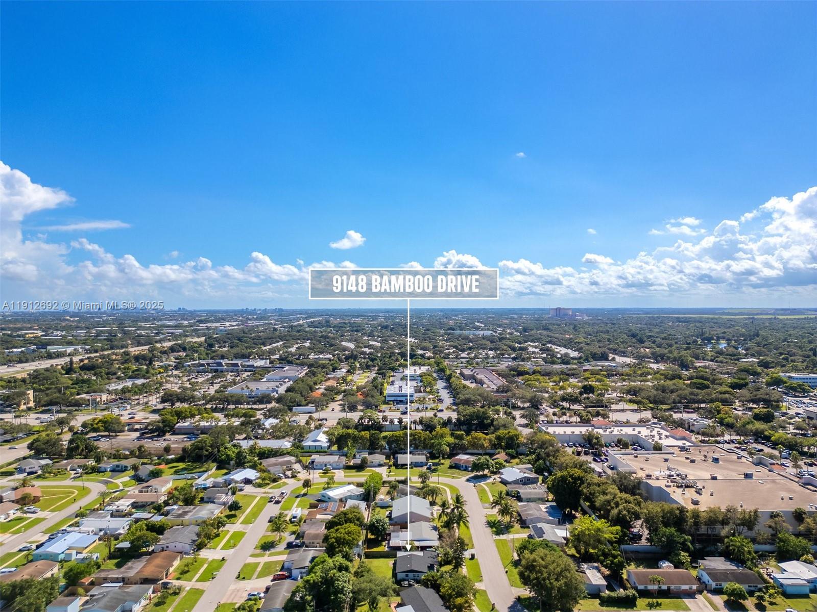 9148 Bamboo Dr, Palm Beach Gardens FL 33410