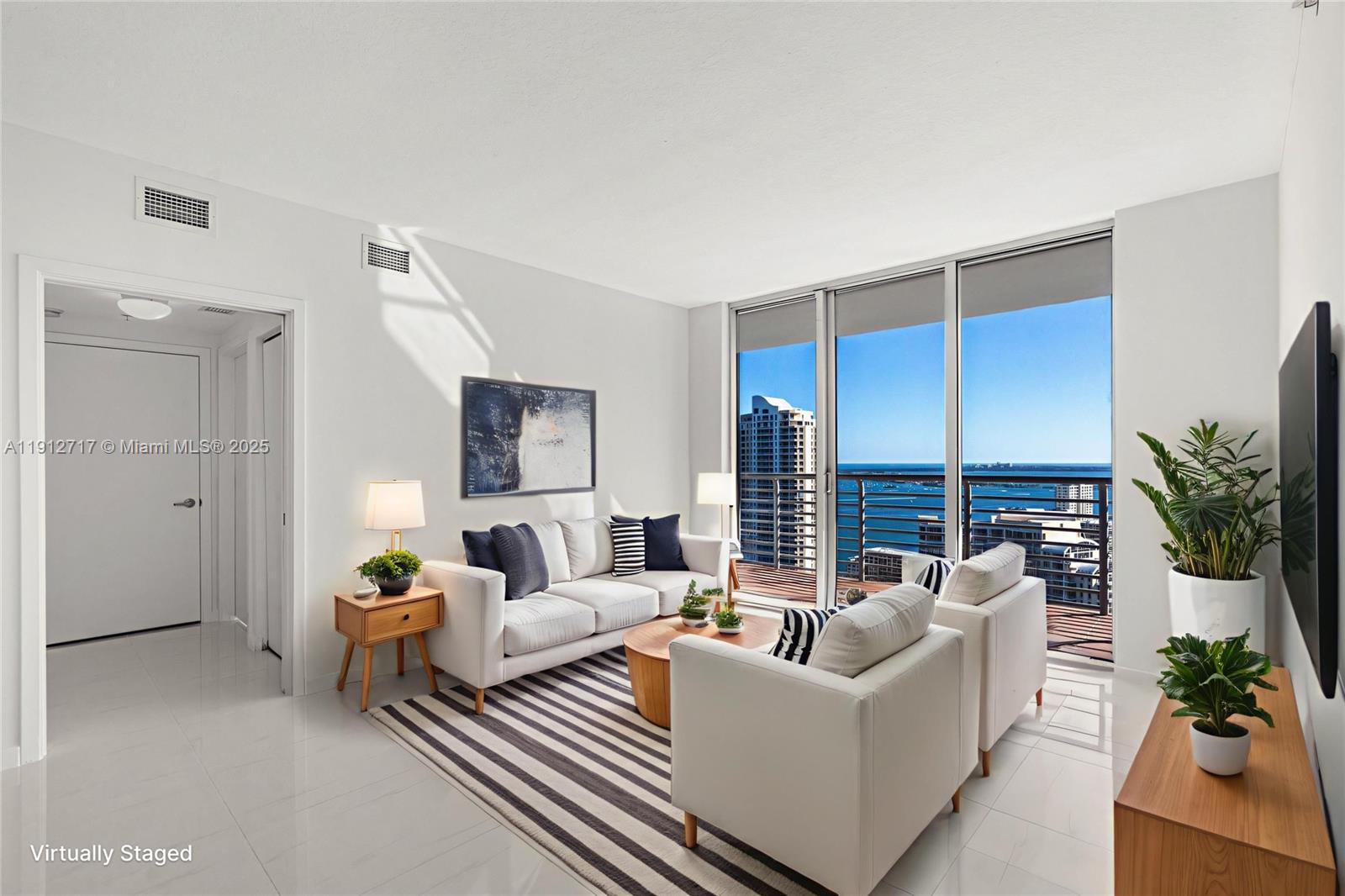 335 S Biscayne Blvd #4105, Miami FL 33131