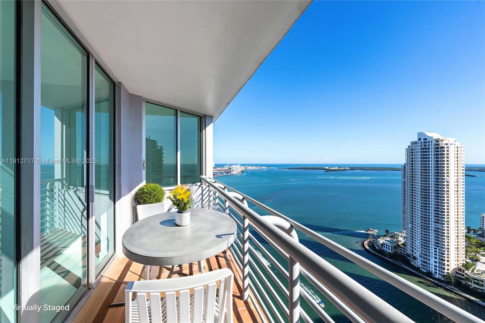 335 S Biscayne Blvd #4105, Miami FL 33131
