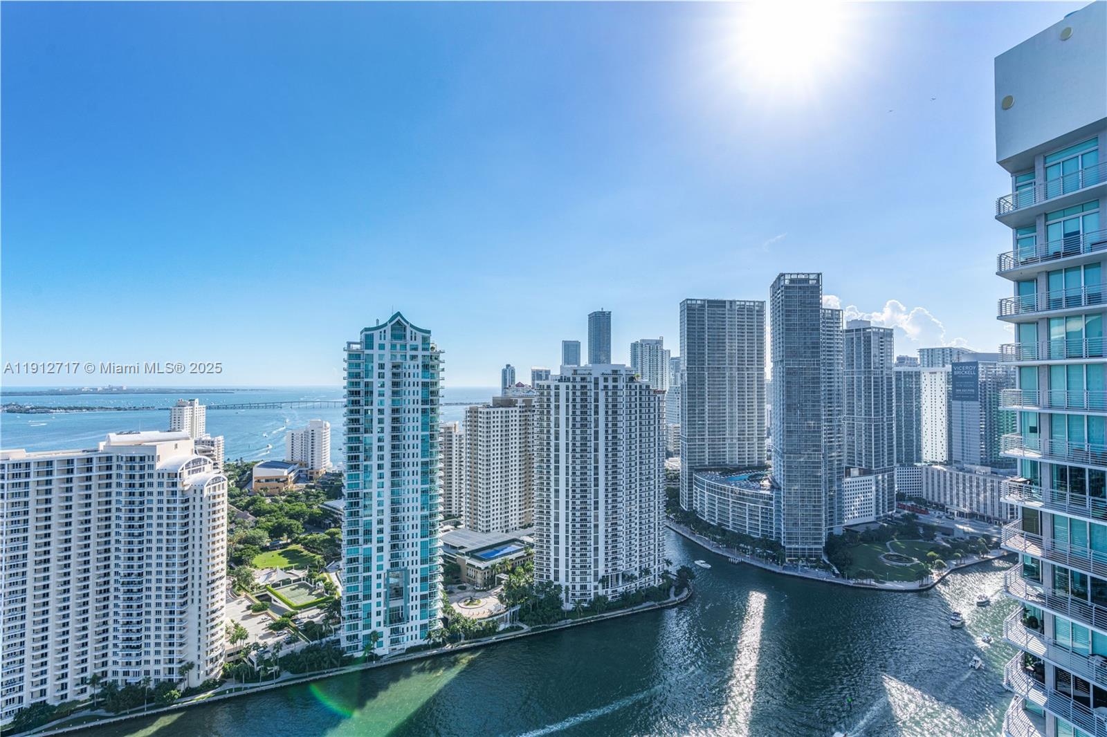 335 S Biscayne Blvd #4105, Miami FL 33131