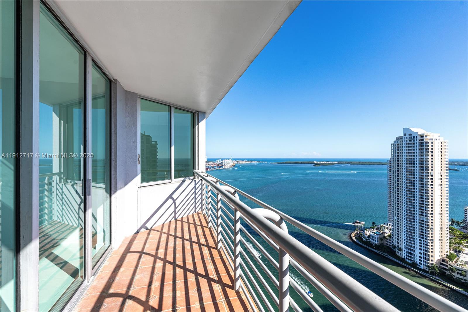 335 S Biscayne Blvd #4105, Miami FL 33131