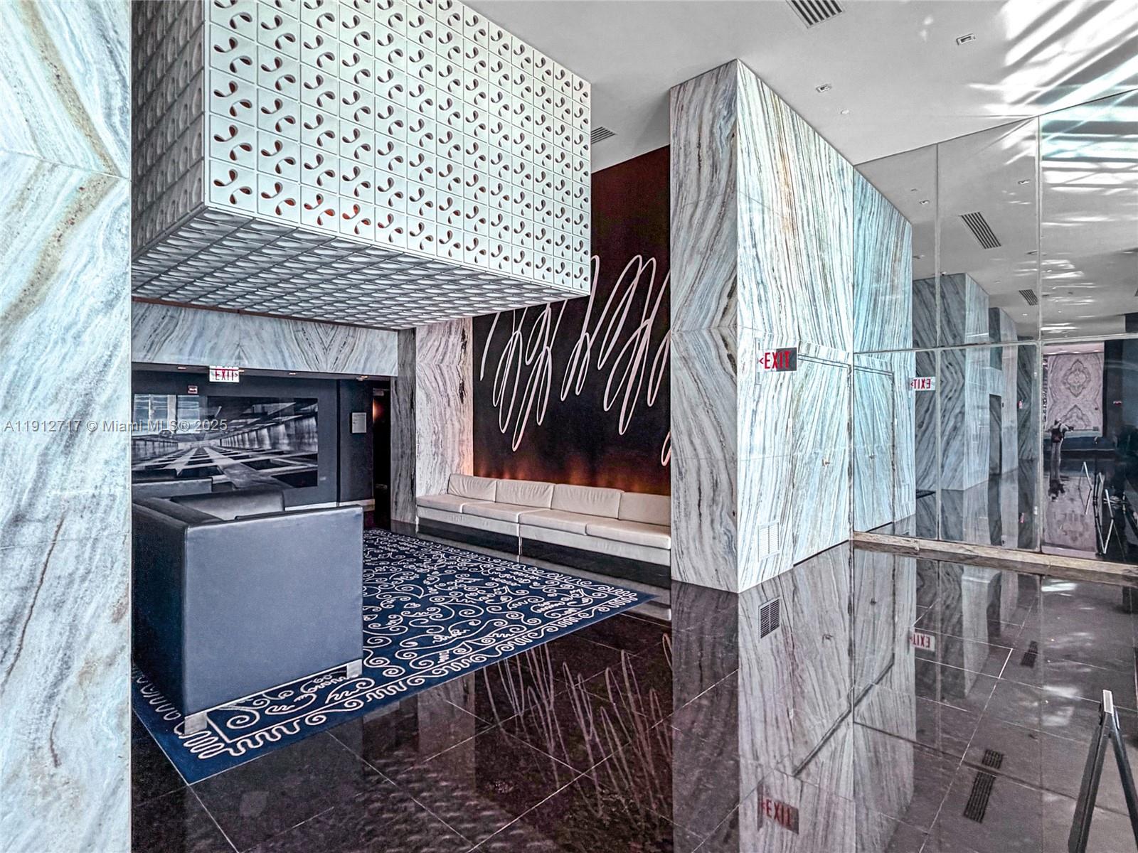 335 S Biscayne Blvd #4105, Miami FL 33131