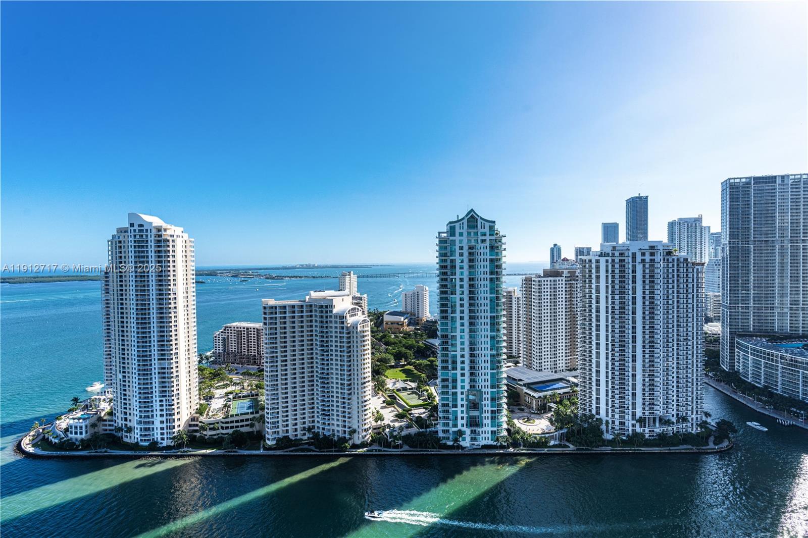 335 S Biscayne Blvd #4105, Miami FL 33131