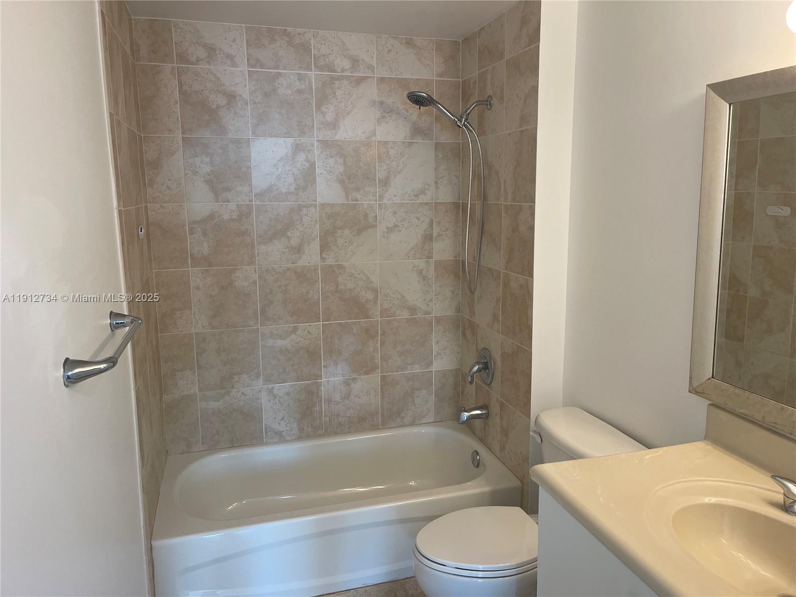 7900 Harbor Island Dr #720, North Bay Village FL 33141