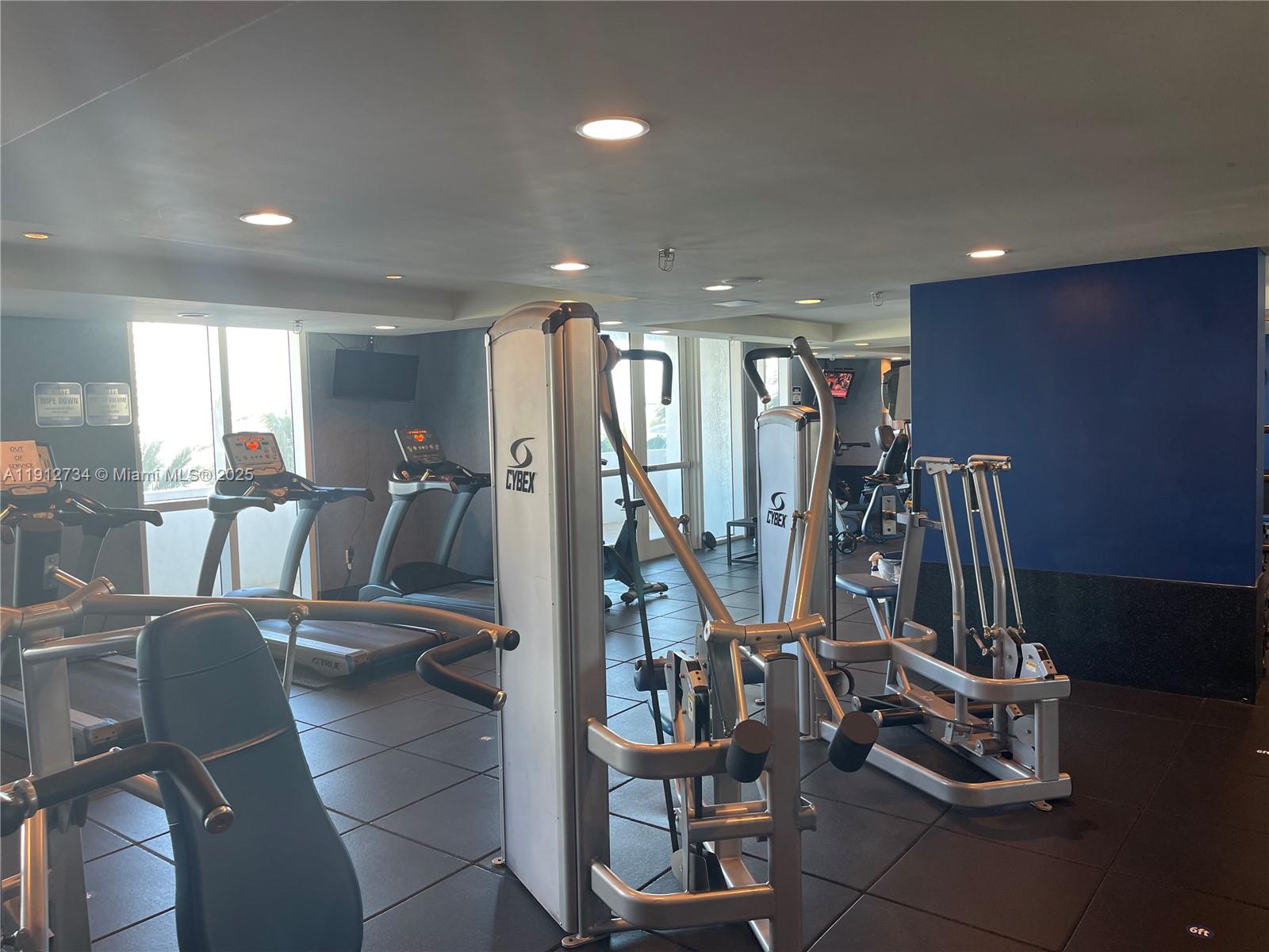 7900 Harbor Island Dr #720, North Bay Village FL 33141