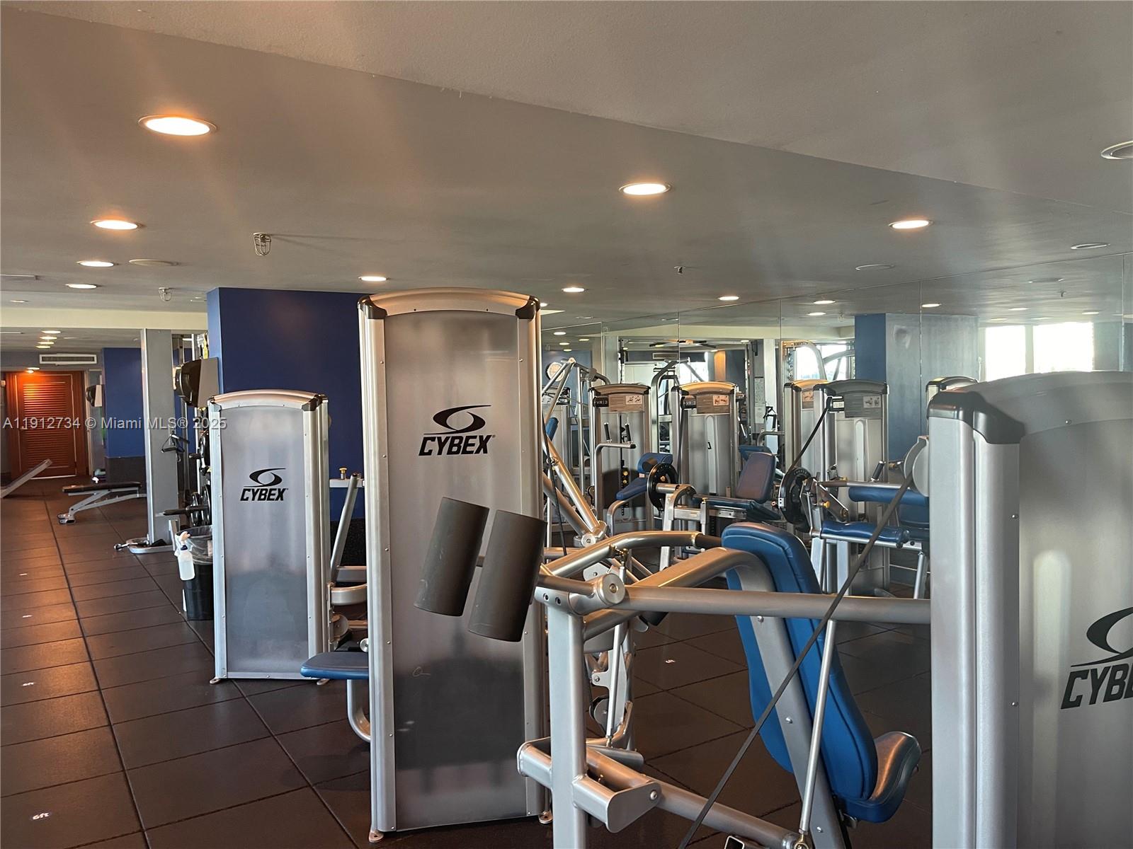 7900 Harbor Island Dr #720, North Bay Village FL 33141