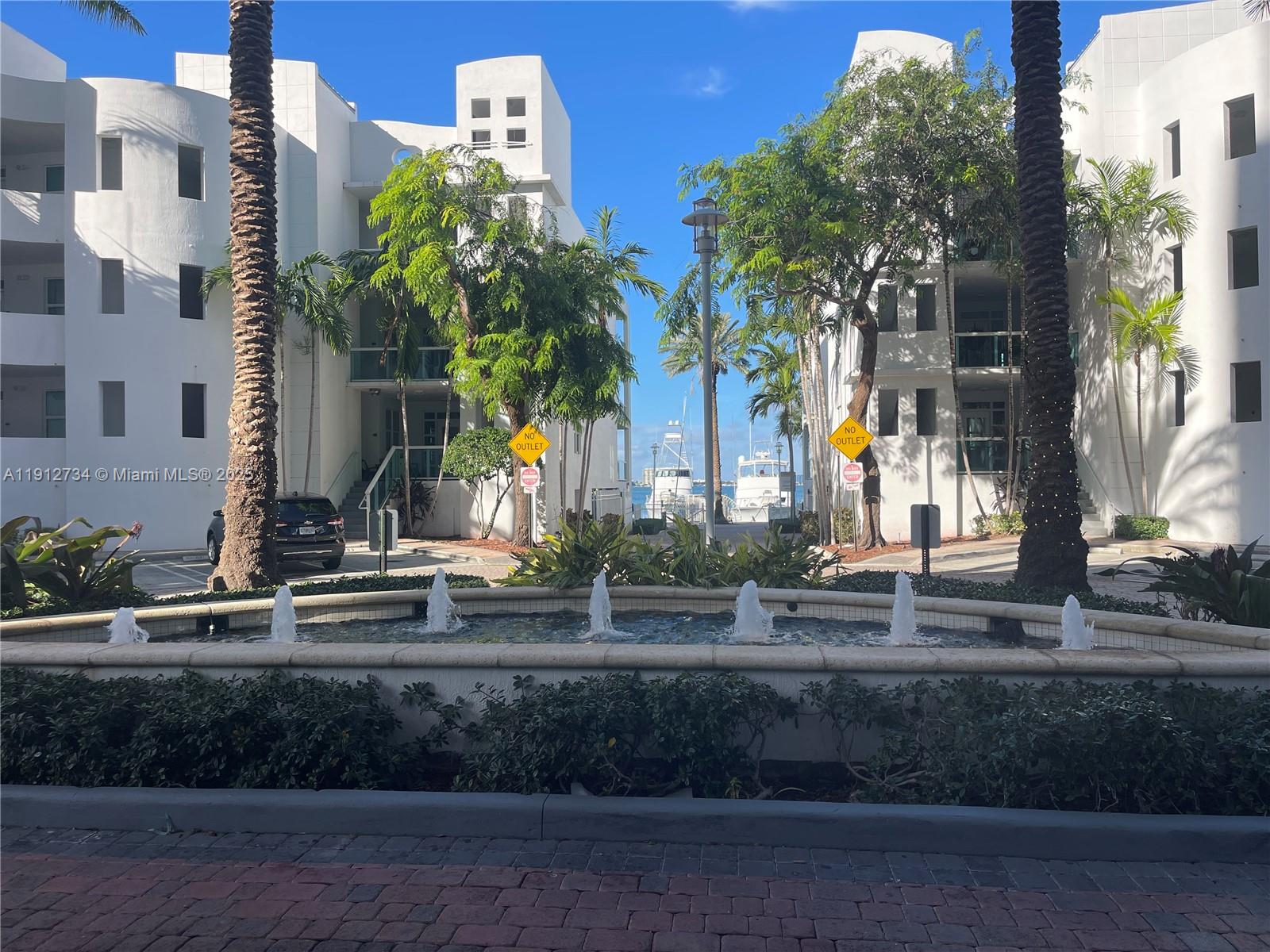 7900 Harbor Island Dr #720, North Bay Village FL 33141