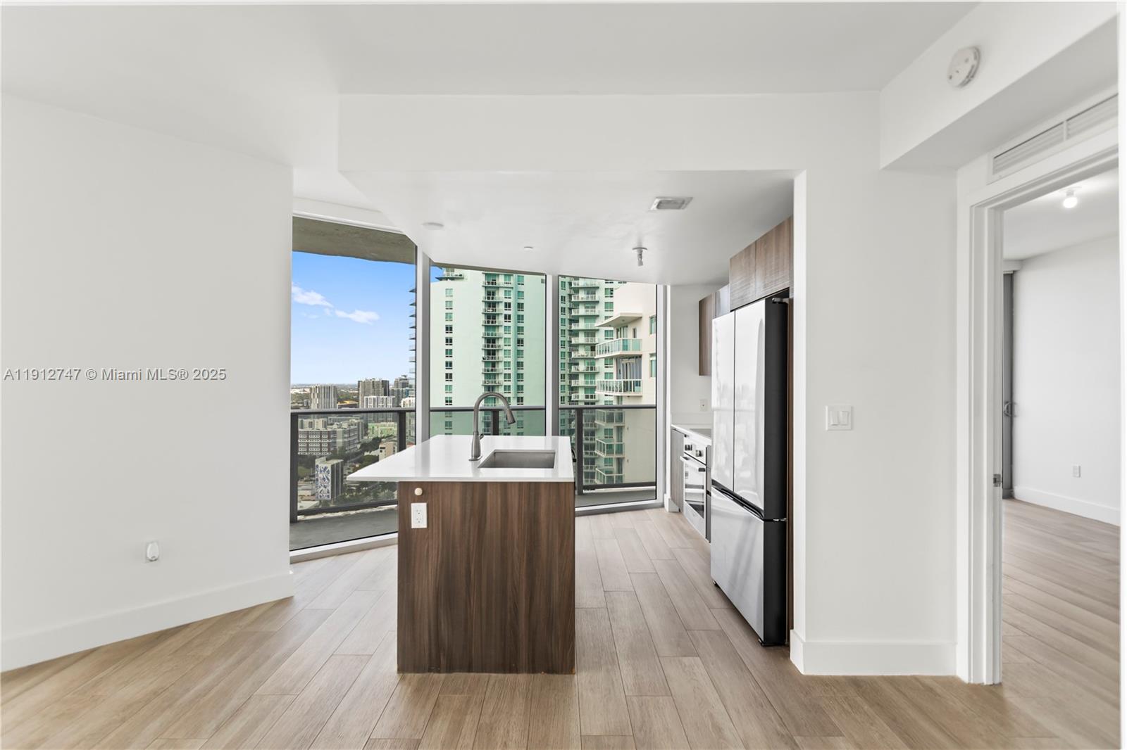 488 NE 18th St #3401, Miami FL 33132