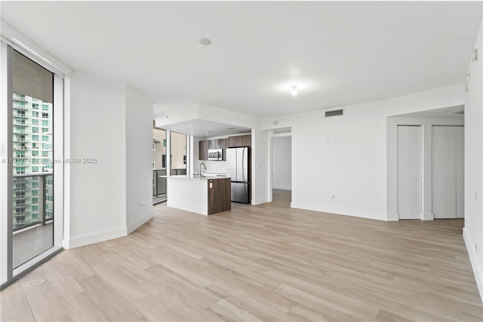 488 NE 18th St #3401, Miami FL 33132