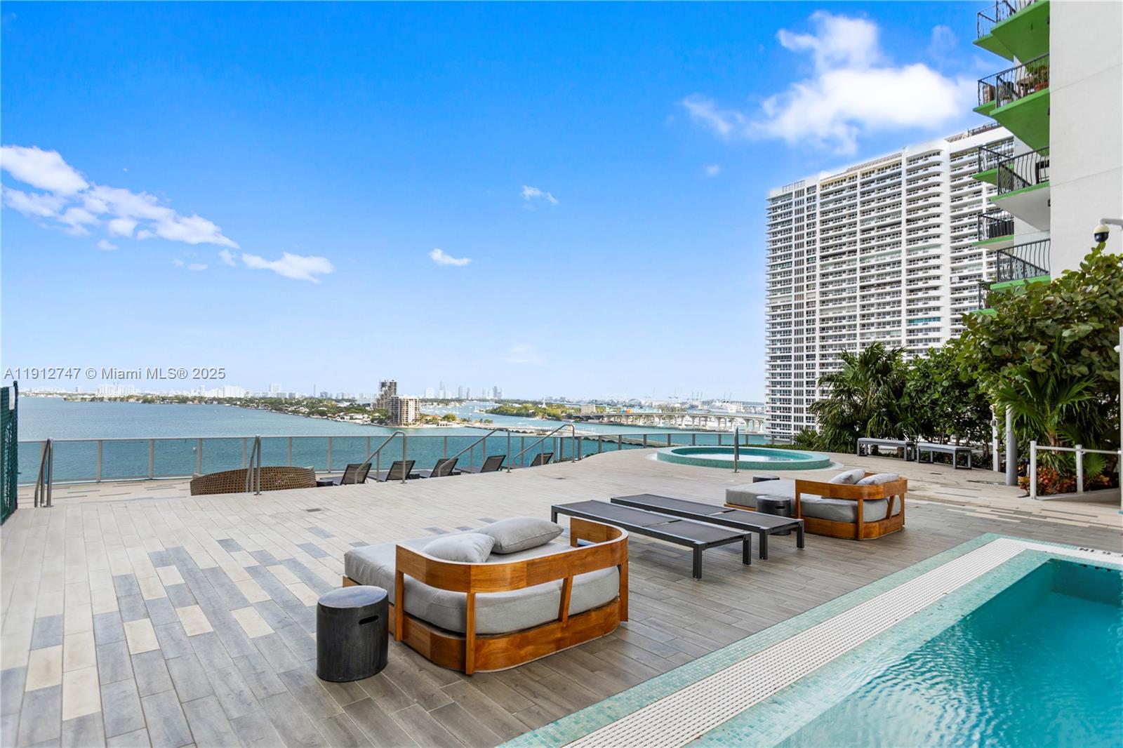 488 NE 18th St #3401, Miami FL 33132
