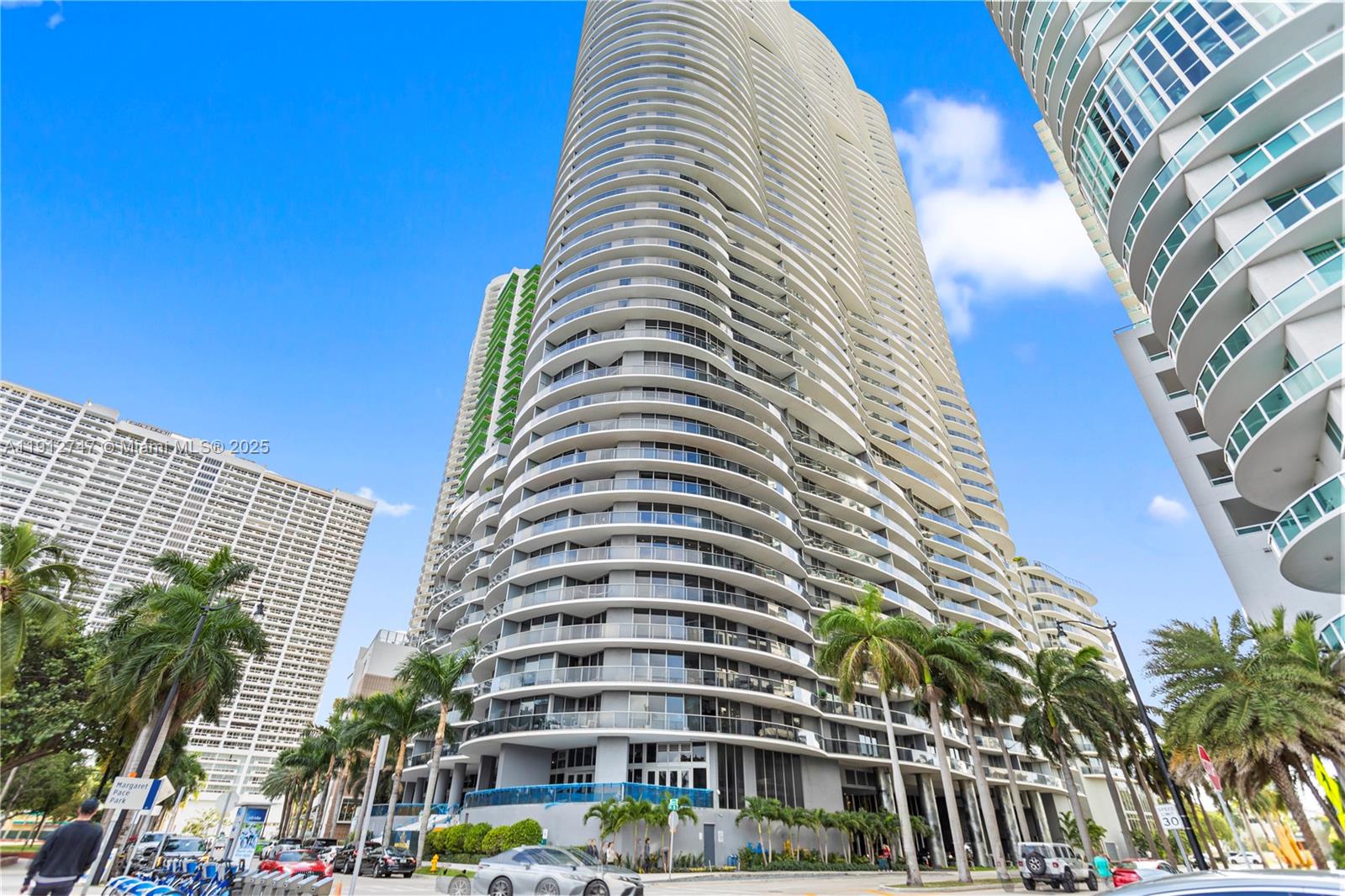 488 NE 18th St #3401, Miami FL 33132