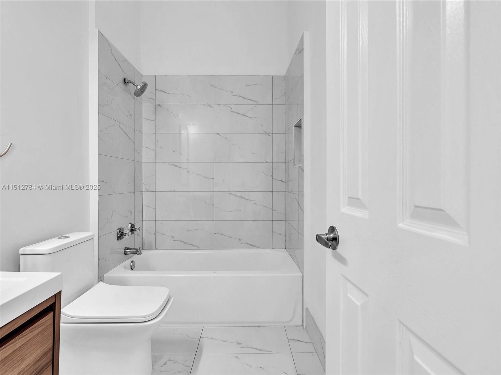 3776 NE 166th St #108, North Miami Beach FL 33160