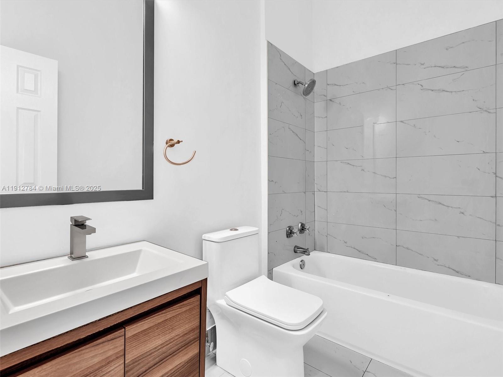 3776 NE 166th St #108, North Miami Beach FL 33160