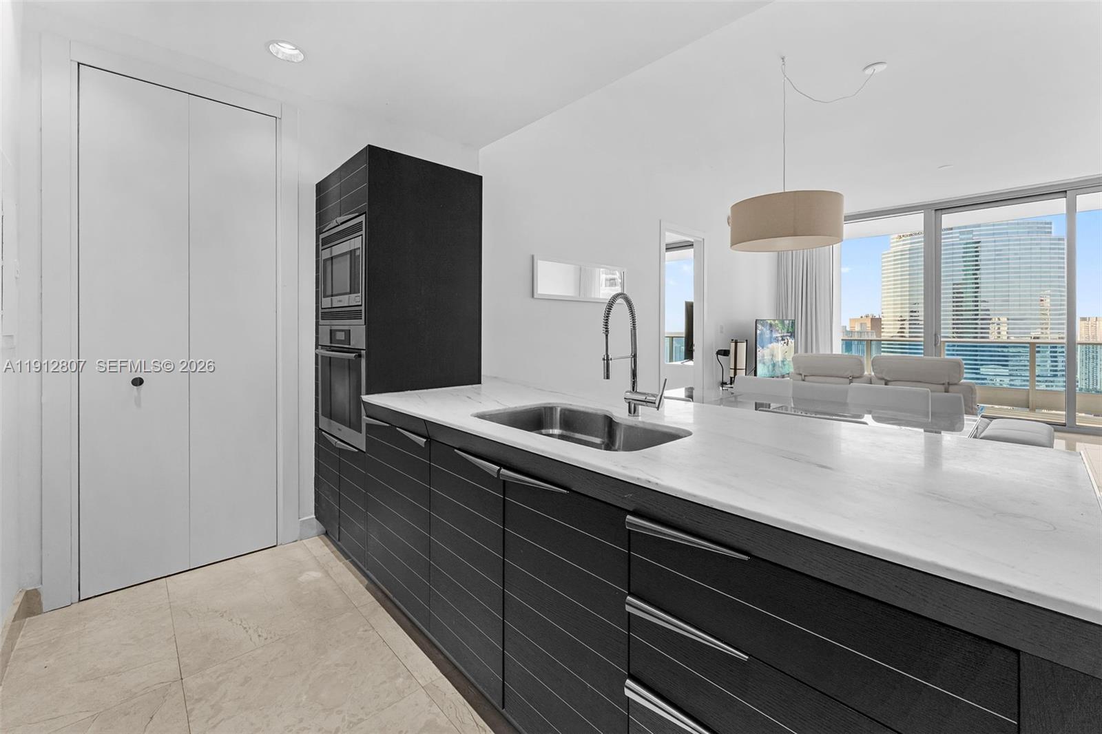 200 Biscayne Boulevard Way #4510, Miami FL 33131