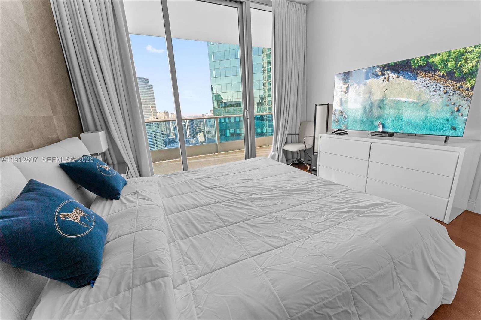 200 Biscayne Boulevard Way #4510, Miami FL 33131