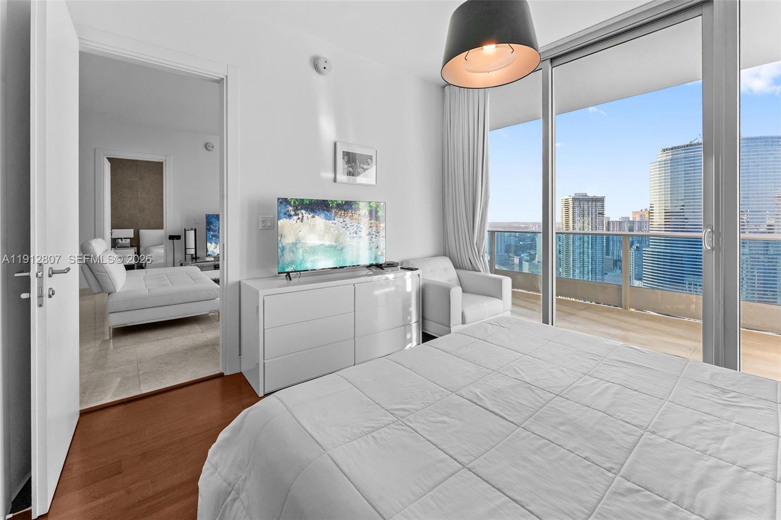 200 Biscayne Boulevard Way #4510, Miami FL 33131
