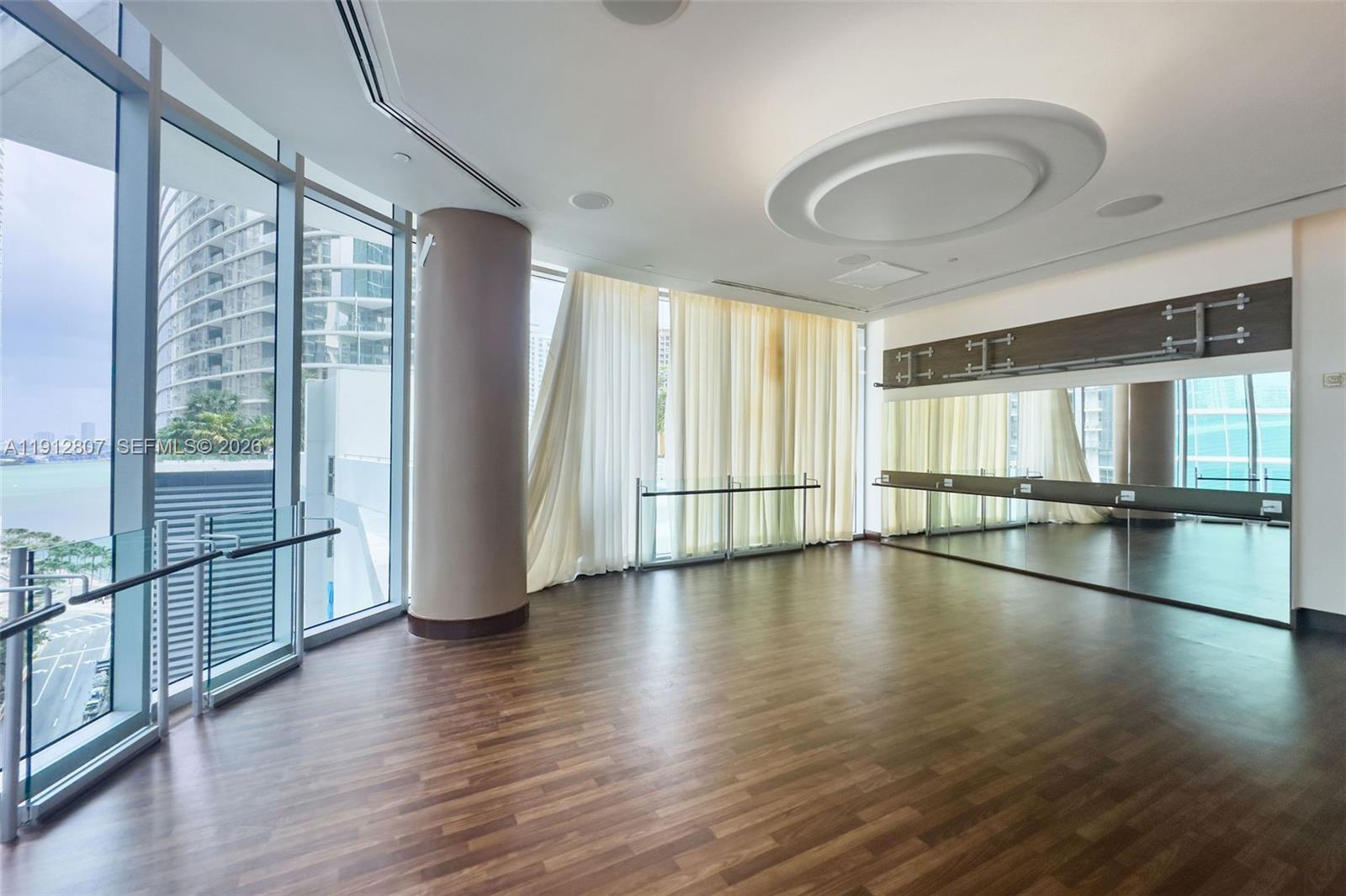 200 Biscayne Boulevard Way #4510, Miami FL 33131