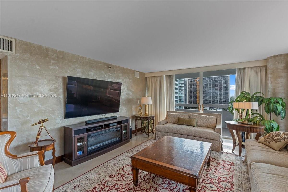 1627 Brickell Ave #1401, Miami FL 33129