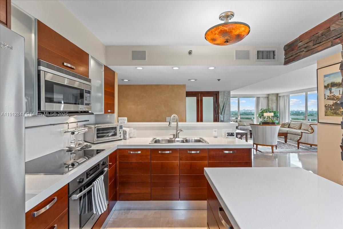 1627 Brickell Ave #1401, Miami FL 33129