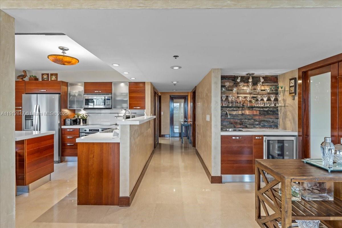 1627 Brickell Ave #1401, Miami FL 33129