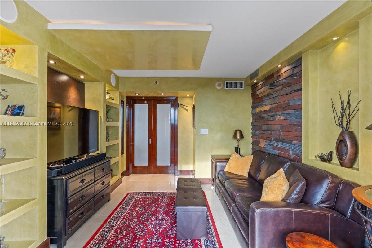 1627 Brickell Ave #1401, Miami FL 33129