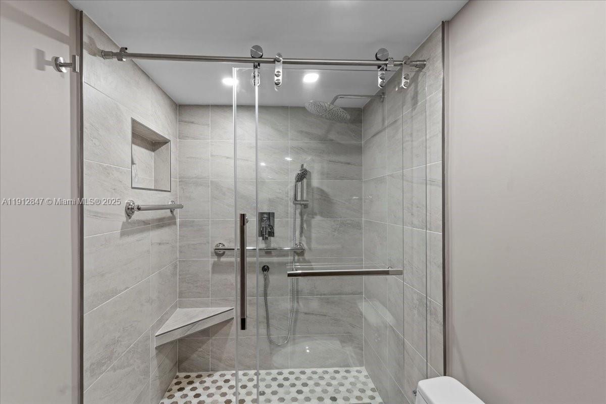1627 Brickell Ave #1401, Miami FL 33129