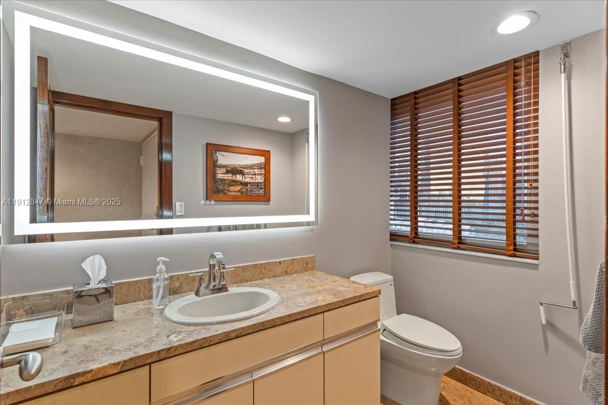 1627 Brickell Ave #1401, Miami FL 33129