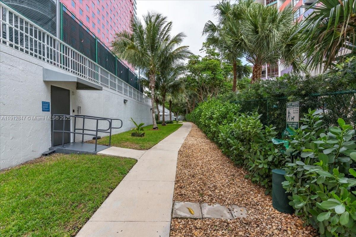 1627 Brickell Ave #1401, Miami FL 33129