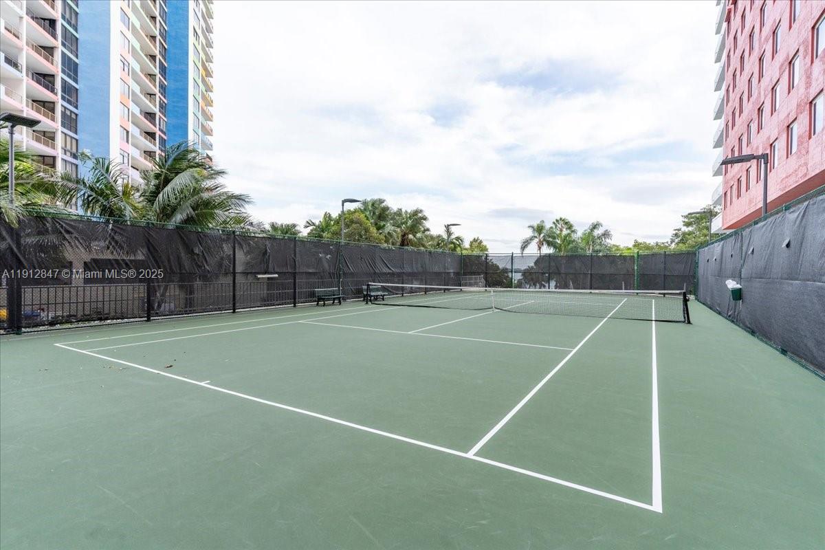 1627 Brickell Ave #1401, Miami FL 33129