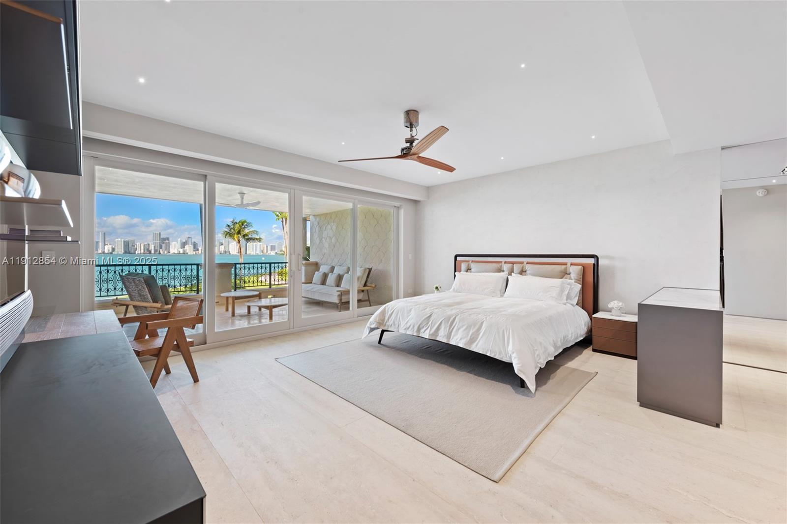 4922 Fisher Island Dr #4922, Miami Beach FL 33109