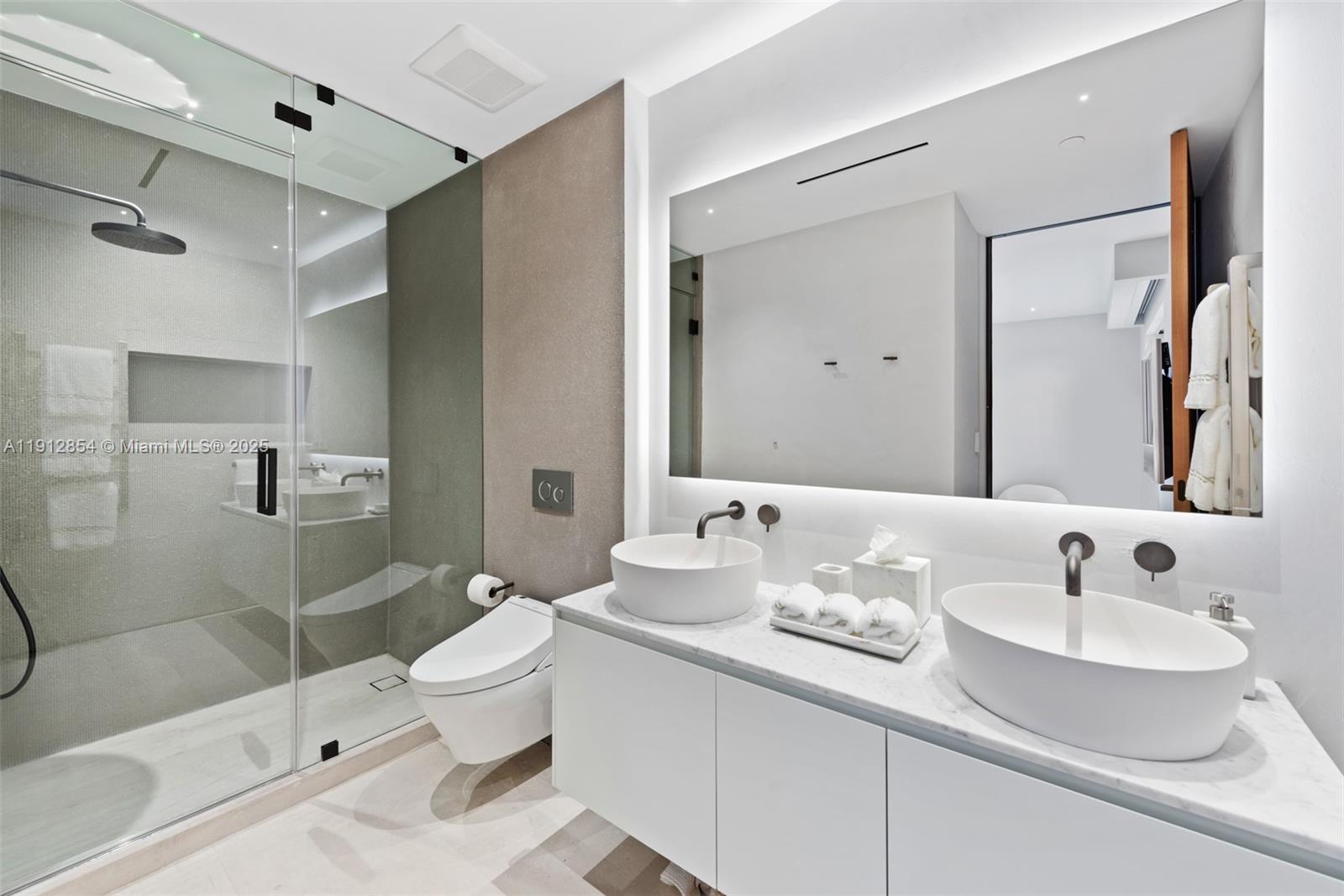 4922 Fisher Island Dr #4922, Miami Beach FL 33109