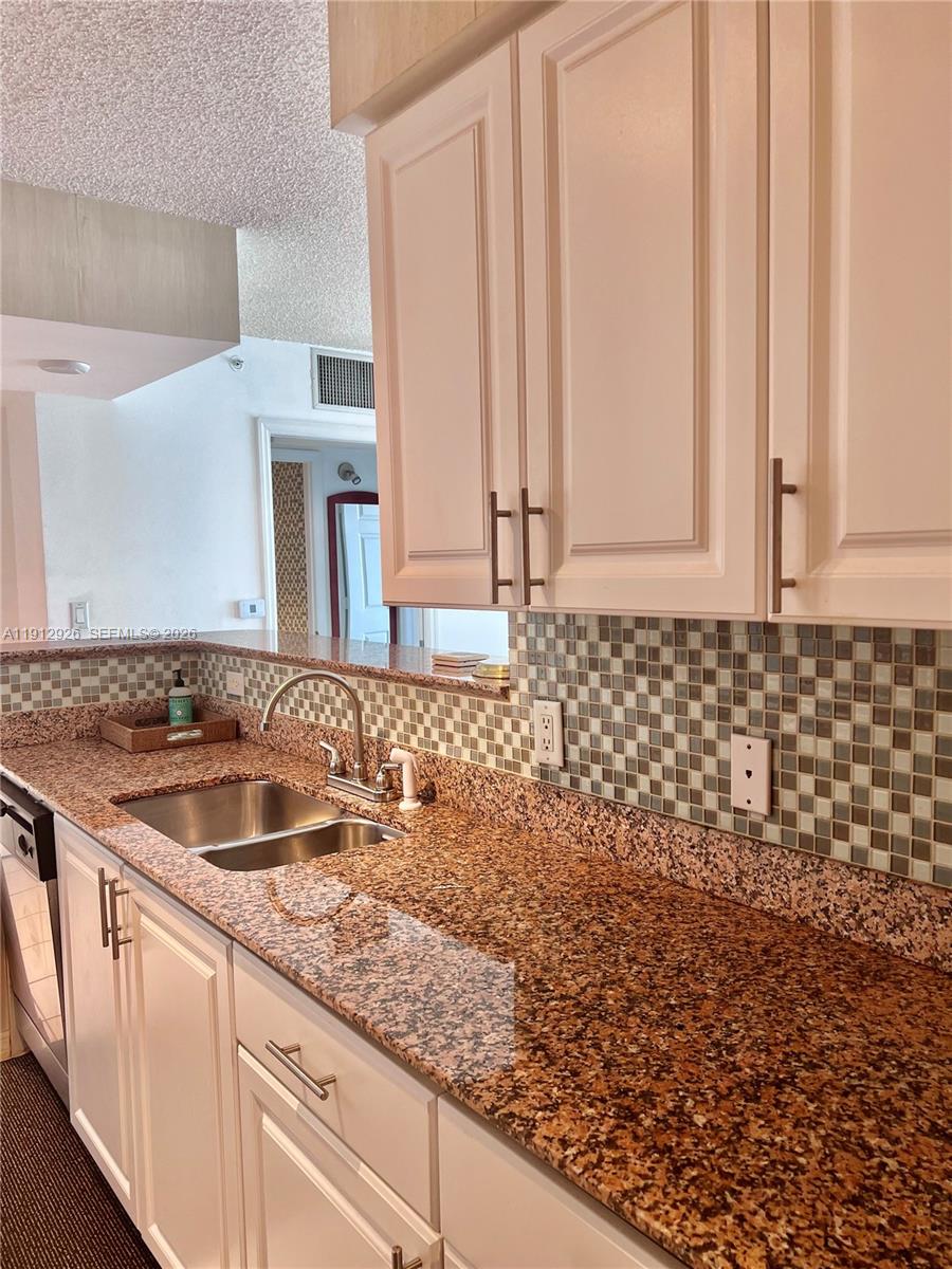 1155 Brickell Bay Dr #3405, Miami FL 33131