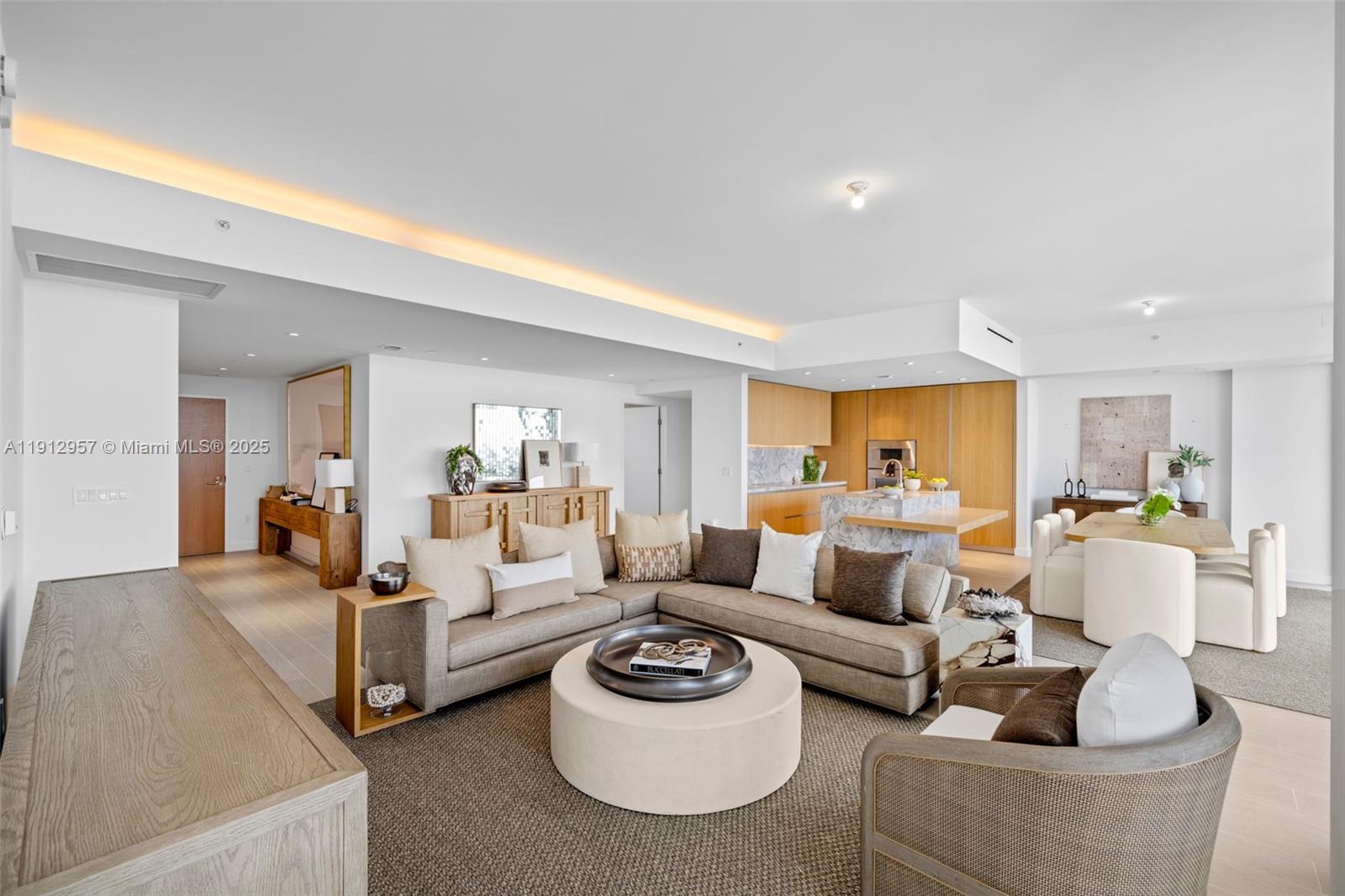 500 Alton Rd #2303, Miami Beach FL 33139
